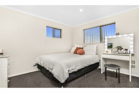 Photo of property in 13 Sunnyside Crescent, Papatoetoe, Auckland, 2025