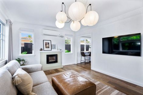 Photo of property in 15 Puketapu Road, Taradale, Napier, 4112