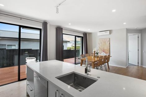 Photo of property in 138 Bucklands Beach Road, Bucklands Beach, Auckland, 2012