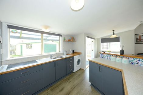 Photo of property in 12 Manning Place, Woolston, Christchurch, 8023