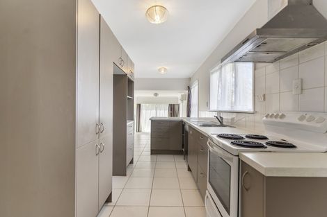 Photo of property in 17 Wilson Place, Papakura, 2110