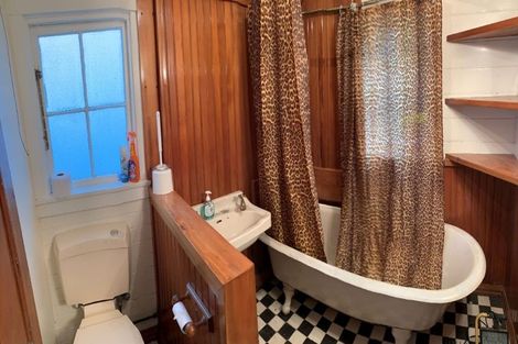 Photo of property in 33 Peacock Street, Christchurch Central, Christchurch, 8013