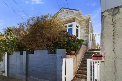 Photo of property in 5 Glendavar Street, Berhampore, Wellington, 6023
