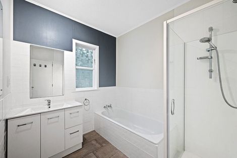 Photo of property in 58 Durham Street, Picton, 7220