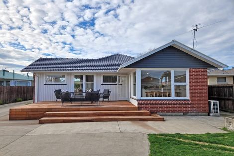 Photo of property in 15 Longmuir Street, Ilam, Christchurch, 8041