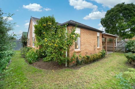 Photo of property in 7 Hibernian Drive, Ranui, Auckland, 0612