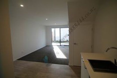Photo of property in 2/255 Kilmore Street, Christchurch Central, Christchurch, 8011