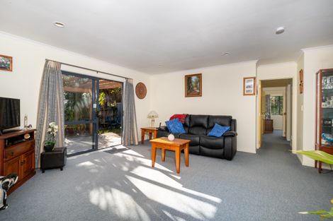 Photo of property in 155 Brian Crescent, Stanmore Bay, Whangaparaoa, 0932