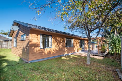 Photo of property in 155 Brian Crescent, Stanmore Bay, Whangaparaoa, 0932