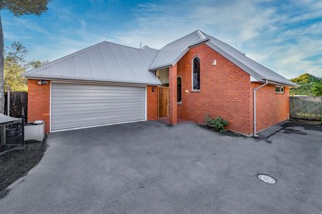 Photo of property in 104 Hamilton Avenue, Ilam, Christchurch, 8041