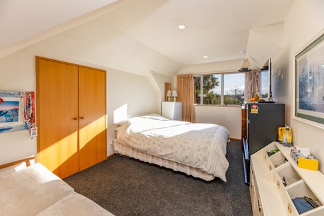 Photo of property in 104 Hamilton Avenue, Ilam, Christchurch, 8041