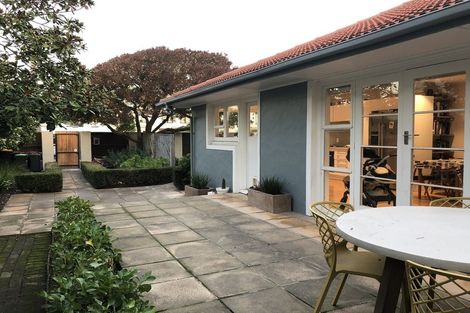 Photo of property in 8 Burgess Street, Sumner, Christchurch, 8081