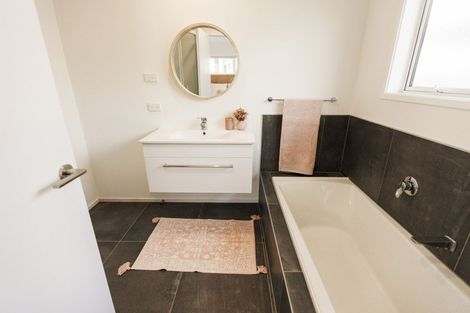 Photo of property in 43a Dorset Avenue, Westown, New Plymouth, 4310