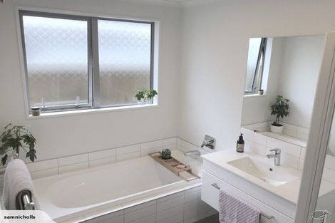 Photo of property in 21 Carrs Road, Wigram, Christchurch, 8025