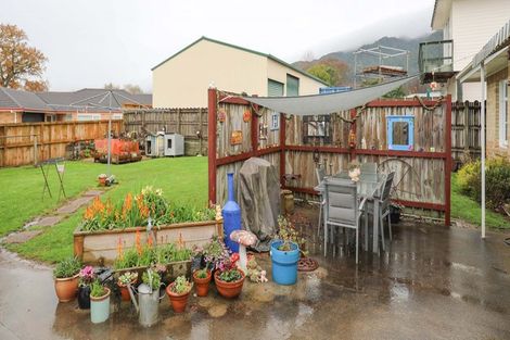 Photo of property in 24 Hikutaia Street, Te Aroha, 3320