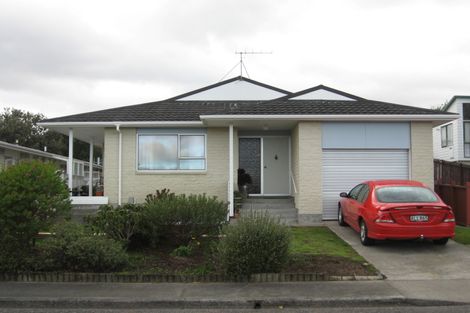 Photo of property in 9a Nola Avenue, Raumati Beach, Paraparaumu, 5032