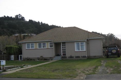 Photo of property in 1 Blundell Avenue, Port Chalmers, 9023