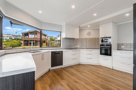 Photo of property in 146 Pacific Parade, Army Bay, Whangaparaoa, 0930