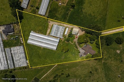 Photo of property in 215 Waihoehoe Road, Drury, 2577