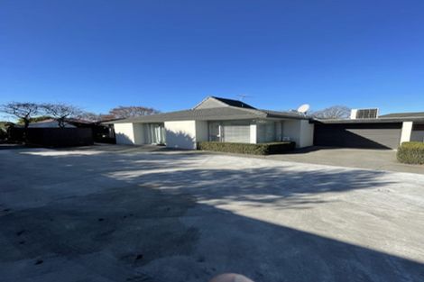 Photo of property in 1/195b Wairakei Road, Bryndwr, Christchurch, 8053