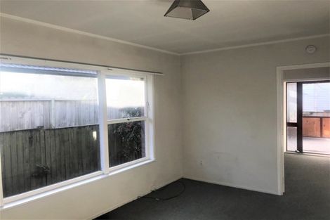 Photo of property in 3/328 Lake Road, Hauraki, Auckland, 0622