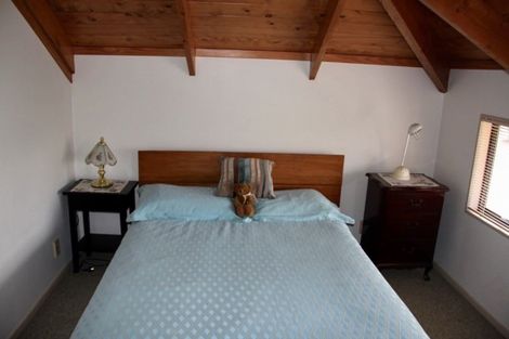 Photo of property in 2 Campbell Street, Whitianga, 3510