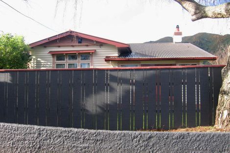 Photo of property in 9 Hinemoa Street, Waiwhetu, Lower Hutt, 5010