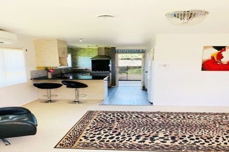 Photo of property in 42a Trentham Road, Papakura, 2110