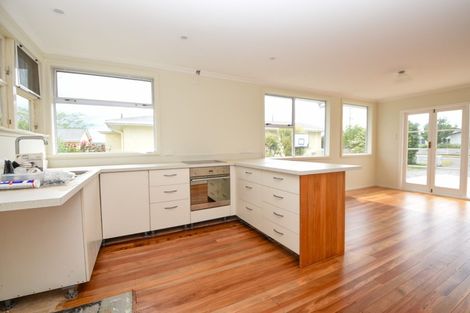 Photo of property in 18 Taverner Street, Carterton, 5713