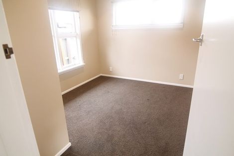 Photo of property in 69 Liverton Crescent, Bishopdale, Christchurch, 8053