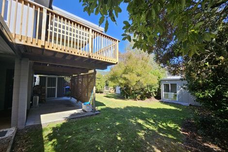 Photo of property in 14 Ogilvie Road, Kinloch, Taupo, 3377