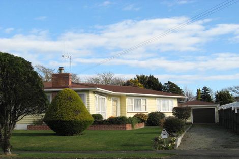 Photo of property in 14 Highbury Drive, Levin, 5510