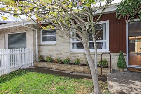 Photo of property in 2/707 York Street, Mahora, Hastings, 4120