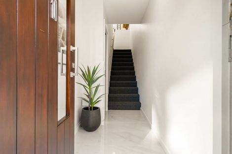 Photo of property in 10/4 Campbell Road, Takapuna, Auckland, 0622