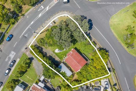 Photo of property in 1 Rame Road, Greenhithe, Auckland, 0632