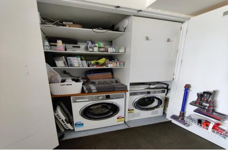 Photo of property in De Vere Apartments, 7/23 Tennyson Street, Te Aro, Wellington, 6011