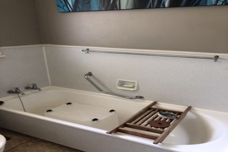 Photo of property in 69 Knighton Road, Hillcrest, Hamilton, 3216