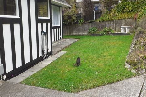 Photo of property in 6 Kerkwall Drive, Naenae, Lower Hutt, 5011