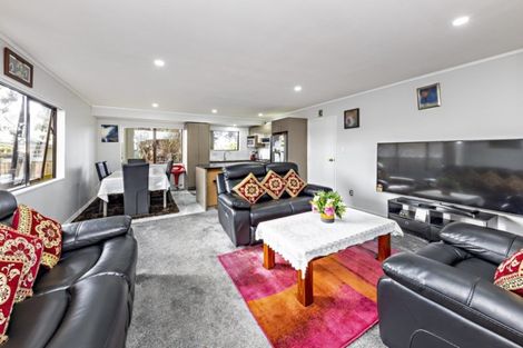 Photo of property in 2/122 Gray Avenue, Papatoetoe, Auckland, 2024