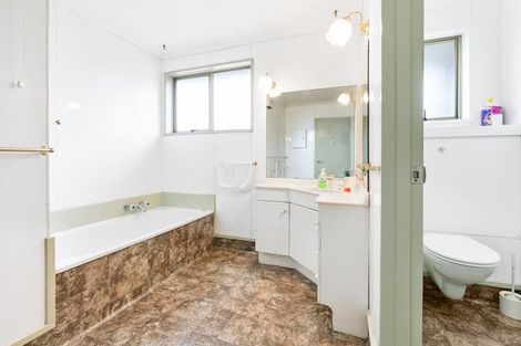 Photo of property in 5 Thames Street, Mosgiel, 9024