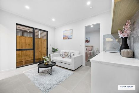 Photo of property in 3 Knockanara Drive, Flat Bush, Auckland, 2019