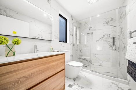 Photo of property in 21a Salamanca Road, Sunnynook, Auckland, 0620