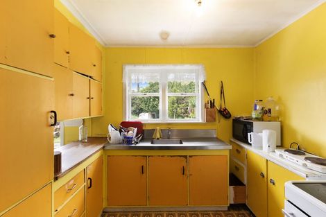 Photo of property in 81 Wallace Road, Mangere Bridge, Auckland, 2022