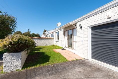 Photo of property in 1/1 Akehurst Avenue, New Lynn, Auckland, 0600