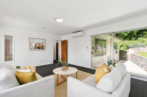 Photo of property in 27 Turriff Crescent, Tawa, Wellington, 5028