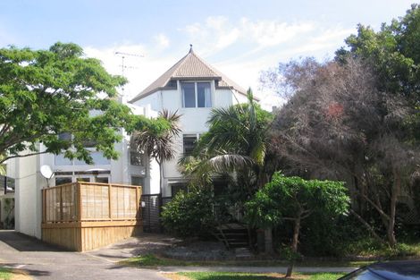 Photo of property in The Turrets, 5i Boyle Crescent, Grafton, Auckland, 1023