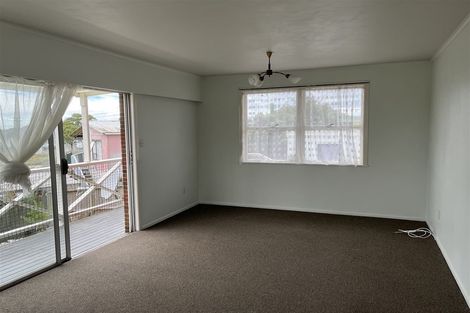 Photo of property in 3/1570 Dominion Extension, Mount Roskill, Auckland, 1041