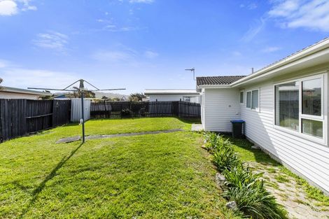 Photo of property in 7 Cassley Crescent, Papakowhai, Porirua, 5024