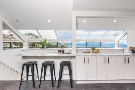 Photo of property in 33 Homebush Road, Khandallah, Wellington, 6035