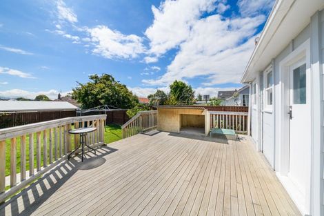 Photo of property in 9 Mersey Terrace, Roslyn, Palmerston North, 4414